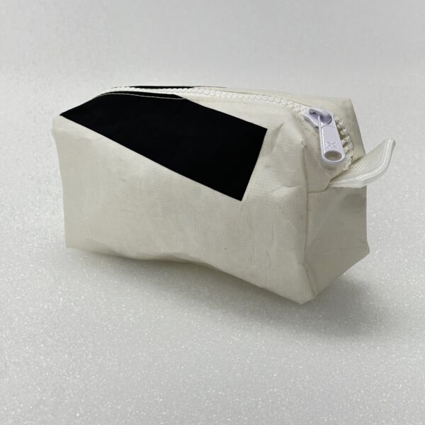 Recycled Sailcloth Wash Bag Thumbnail