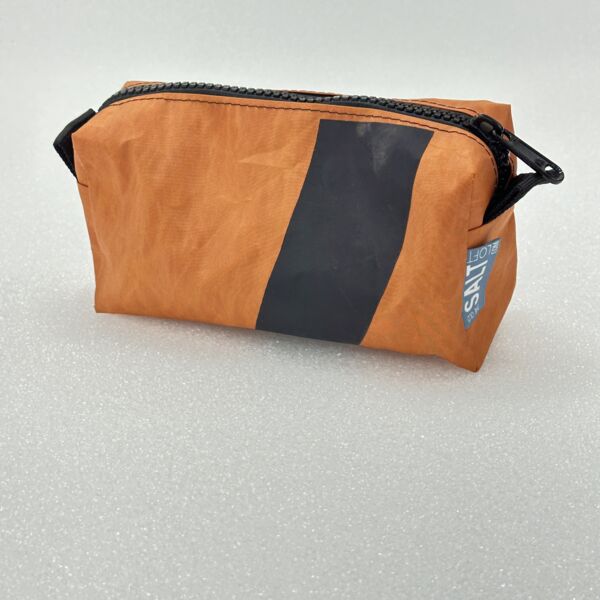 Recycled Sailcloth Wash Bag Thumbnail